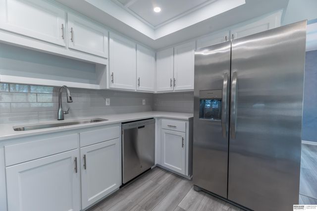 5810 S 105th Street, Omaha, NE 68127