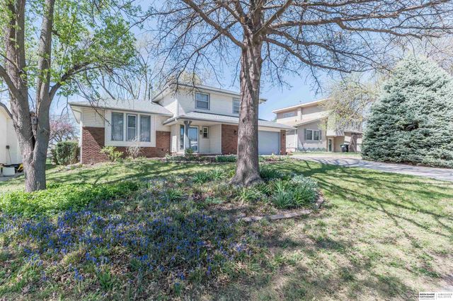 5810 S 105th Street, Omaha, NE 68127