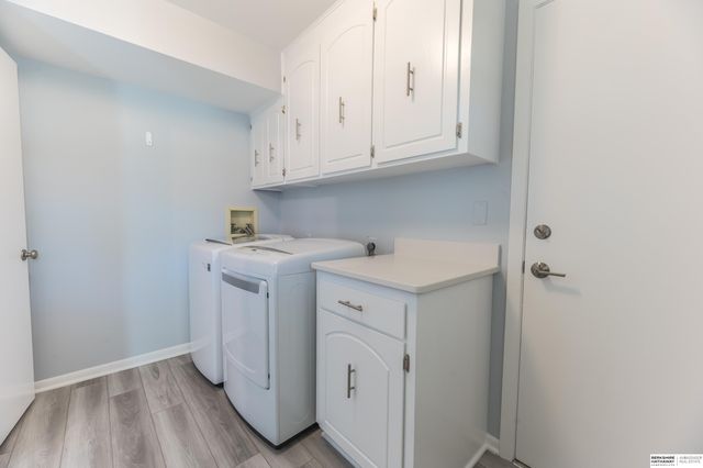 5810 S 105th Street, Omaha, NE 68127