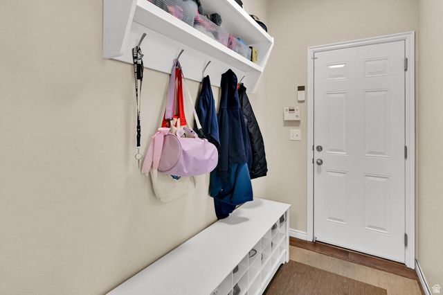 1064 DARCY DR, North Salt Lake, UT 84054