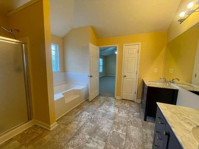 408 Canoga Court, Mcdonough, GA 30253
