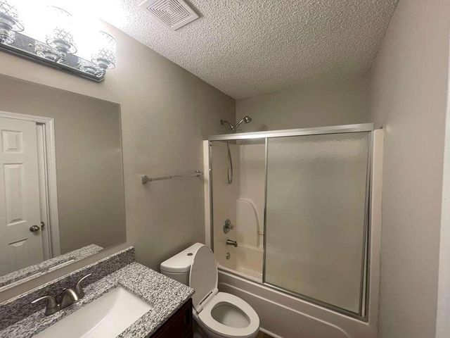 408 Canoga Court, Mcdonough, GA 30253