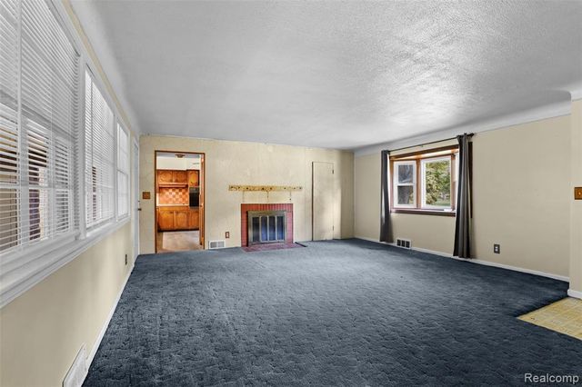 32400 Woodbrook Drive, Wayne, MI 48184