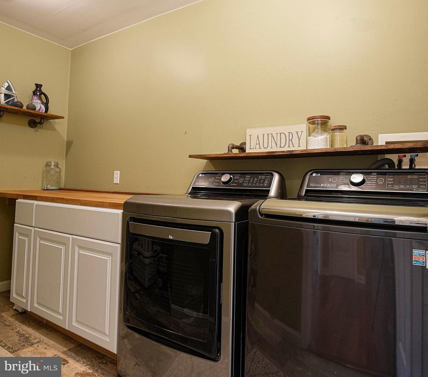 Image 44 of property listing at 1716 S LAURA CT, Jarrettsville, MD 21084