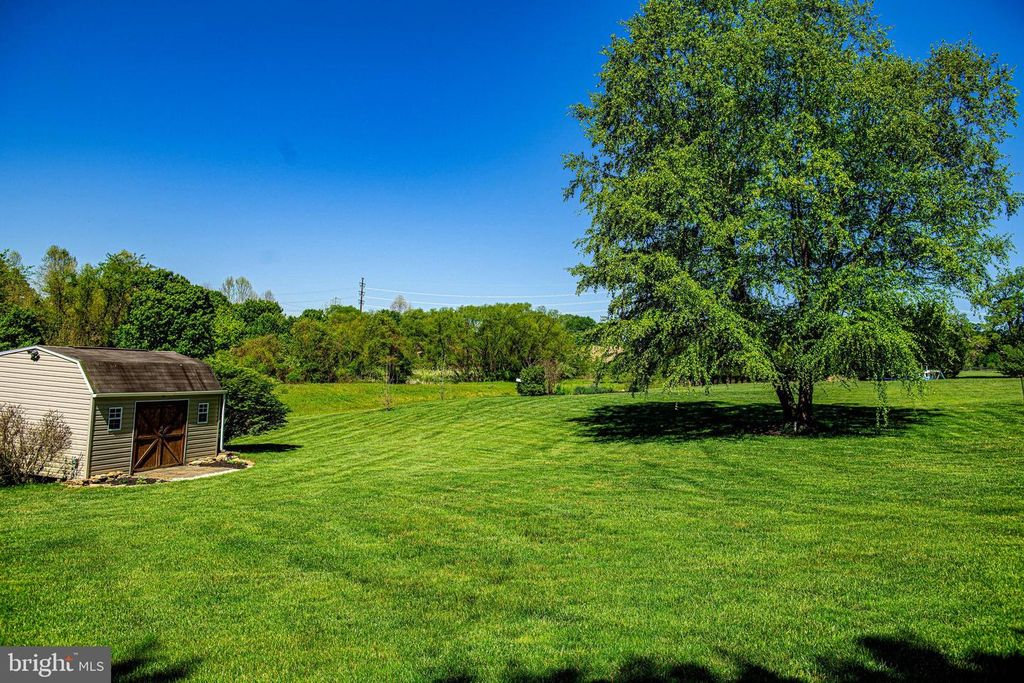 Image 60 of property listing at 1716 S LAURA CT, Jarrettsville, MD 21084