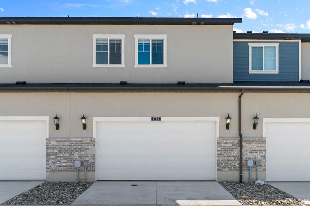 7790 W ALTA LN, Magna, UT 84044