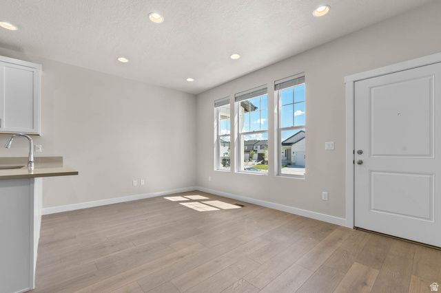 7790 W ALTA LN, Magna, UT 84044