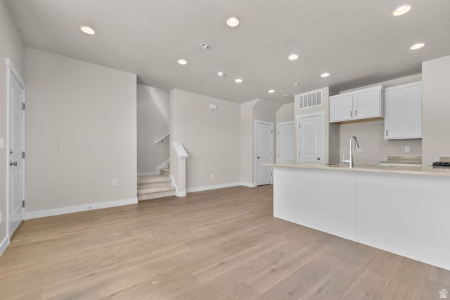 7790 W ALTA LN, Magna, UT 84044