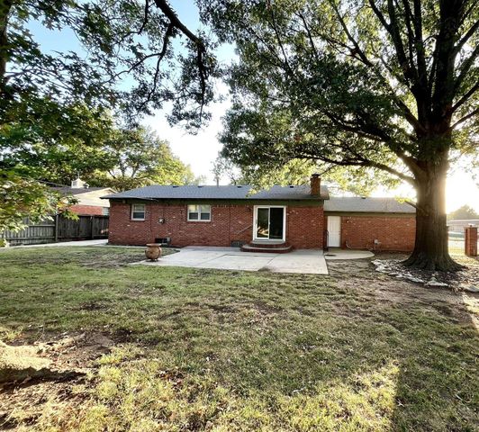 1156 N Waddington, Wichita, KS 67212