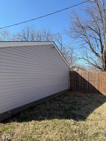 5826 Greenfield Avenue, Indianapolis, IN 46219