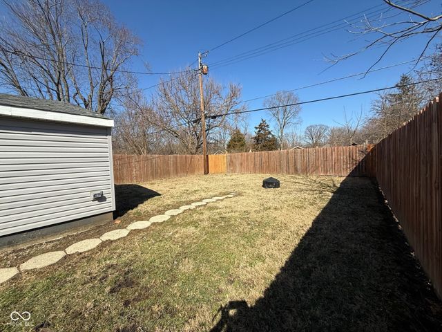 5826 Greenfield Avenue, Indianapolis, IN 46219