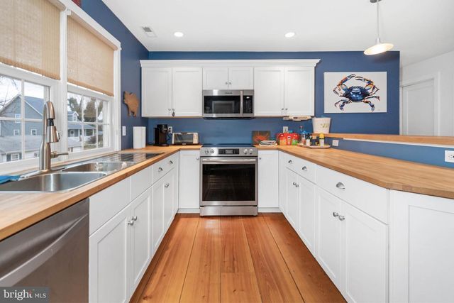 38 VIRGINIA AVE, Earleville, MD 21919