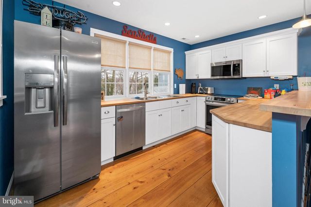 38 VIRGINIA AVE, Earleville, MD 21919