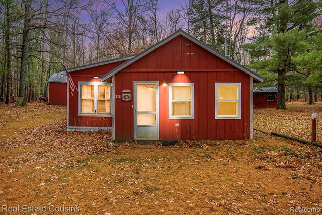 351 Oak Lake Rd Road, Mio, MI 48647