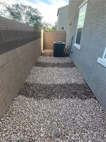 6634 Tumoulin Street, Las Vegas, NV 89148