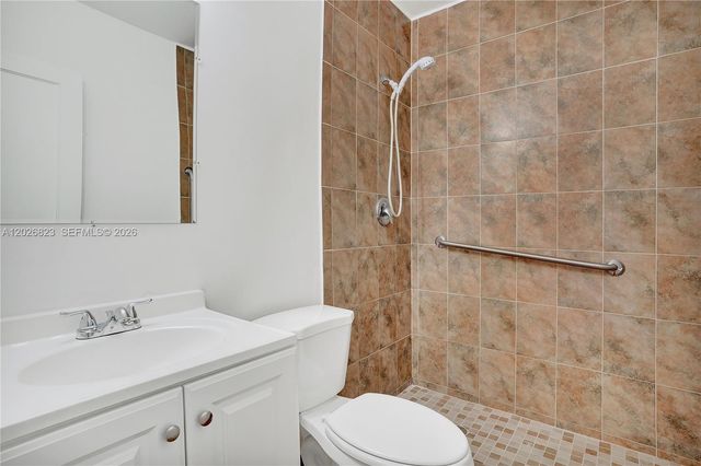 5985 SW 41st St Front, Miami, FL 33155