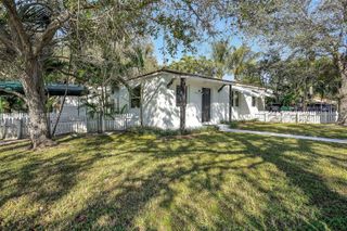 5985 SW 41st St Front, Miami, FL 33155