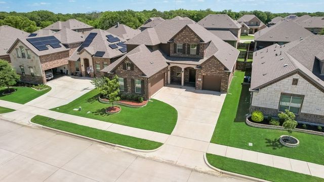 7807 Links Drive, Arlington, TX 76001