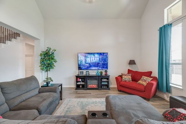 7807 Links Drive, Arlington, TX 76001