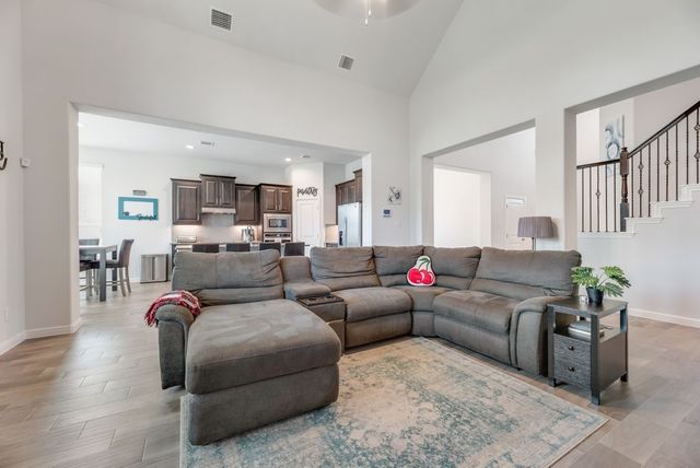 7807 Links Drive, Arlington, TX 76001