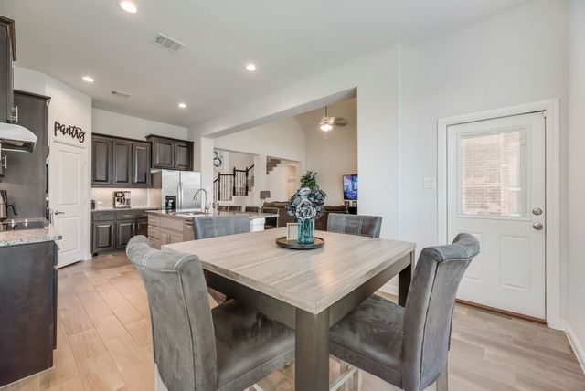 7807 Links Drive, Arlington, TX 76001