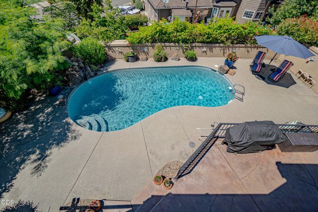 3270 Larue Drive, Medford, OR 97504