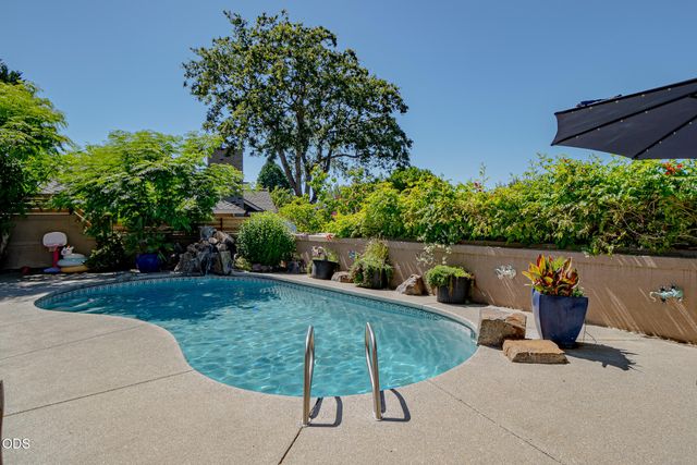 3270 Larue Drive, Medford, OR 97504