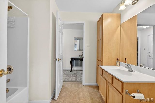 406 S Church Street 124, St Peters, MO 63376