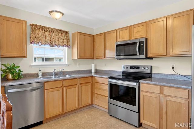 406 S Church Street 124, St Peters, MO 63376