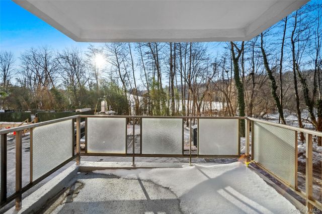80 E Hartsdale Avenue T20, Hartsdale, NY 10530