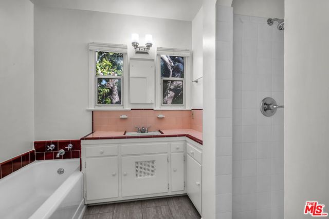 11810 Radio Drive, Los Angeles, CA 90064