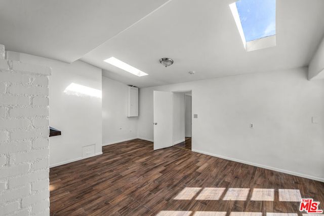 11810 Radio Drive, Los Angeles, CA 90064