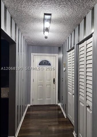 49 W Stratford Ln W 49D, Boynton Beach, FL 33436