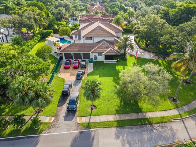5720 SW 128th St, Pinecrest, FL 33156