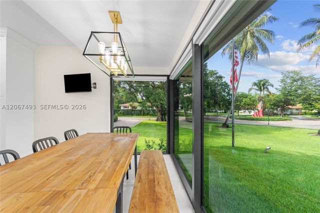5720 SW 128th St, Pinecrest, FL 33156