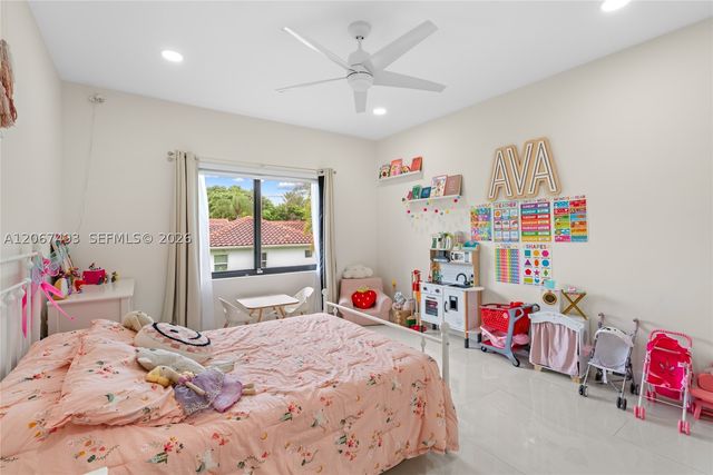 5720 SW 128th St, Pinecrest, FL 33156