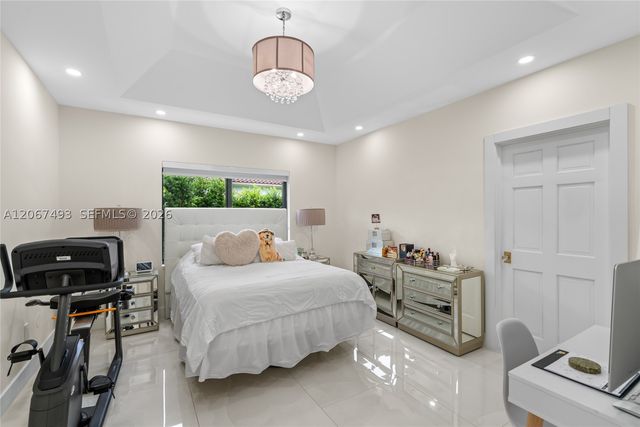 5720 SW 128th St, Pinecrest, FL 33156