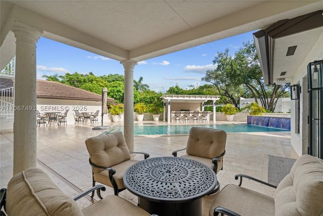 5720 SW 128th St, Pinecrest, FL 33156