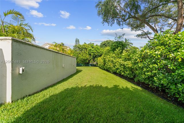 5720 SW 128th St, Pinecrest, FL 33156