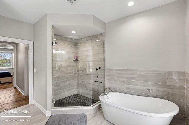 3143 Regatta Lane, St Clair Twp, MI 48079