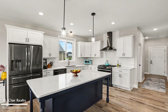 3143 Regatta Lane, St Clair Twp, MI 48079