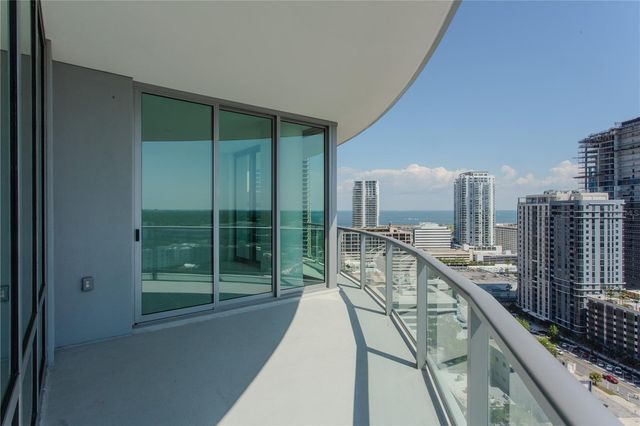 400 CENTRAL AVENUE 2001, St Petersburg, FL 33701