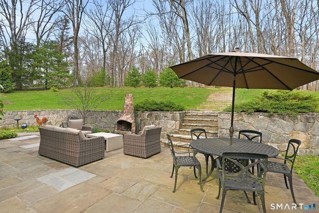 281 Newtown Turnpike, Redding, CT 06896