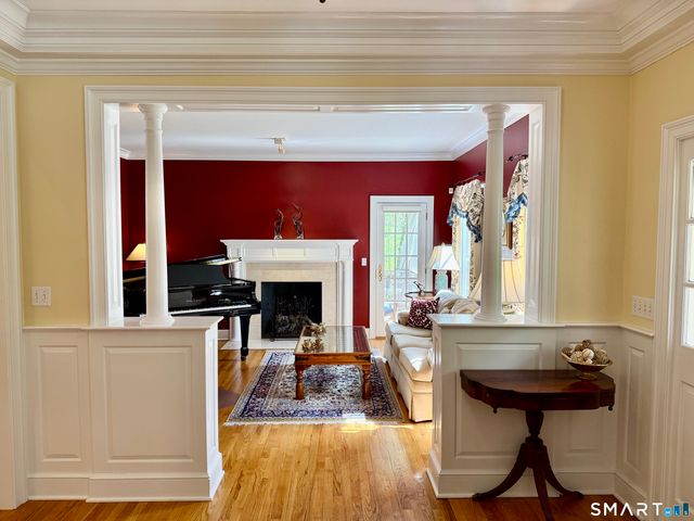 281 Newtown Turnpike, Redding, CT 06896