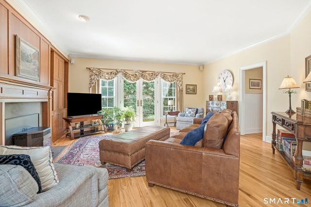 281 Newtown Turnpike, Redding, CT 06896