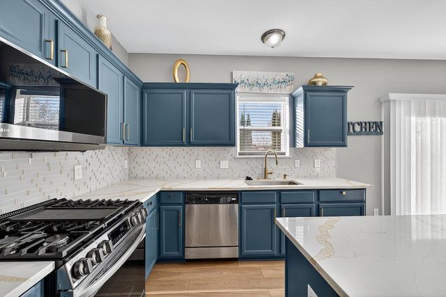 9531 W Parkland COURT, Milwaukee, WI 53224