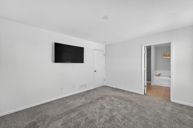 9531 W Parkland COURT, Milwaukee, WI 53224