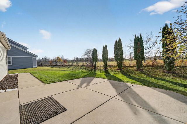 9531 W Parkland COURT, Milwaukee, WI 53224