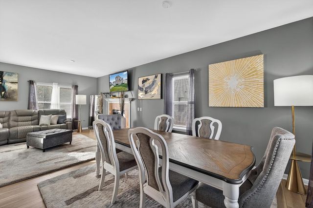 9531 W Parkland COURT, Milwaukee, WI 53224