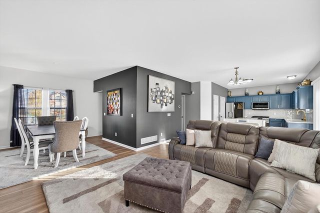 9531 W Parkland COURT, Milwaukee, WI 53224